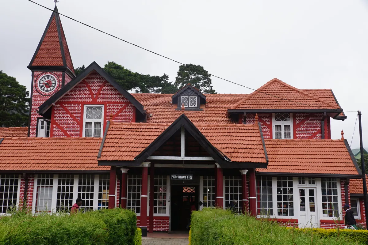The rose-pink colonial-era post office in Nuwara Eliya